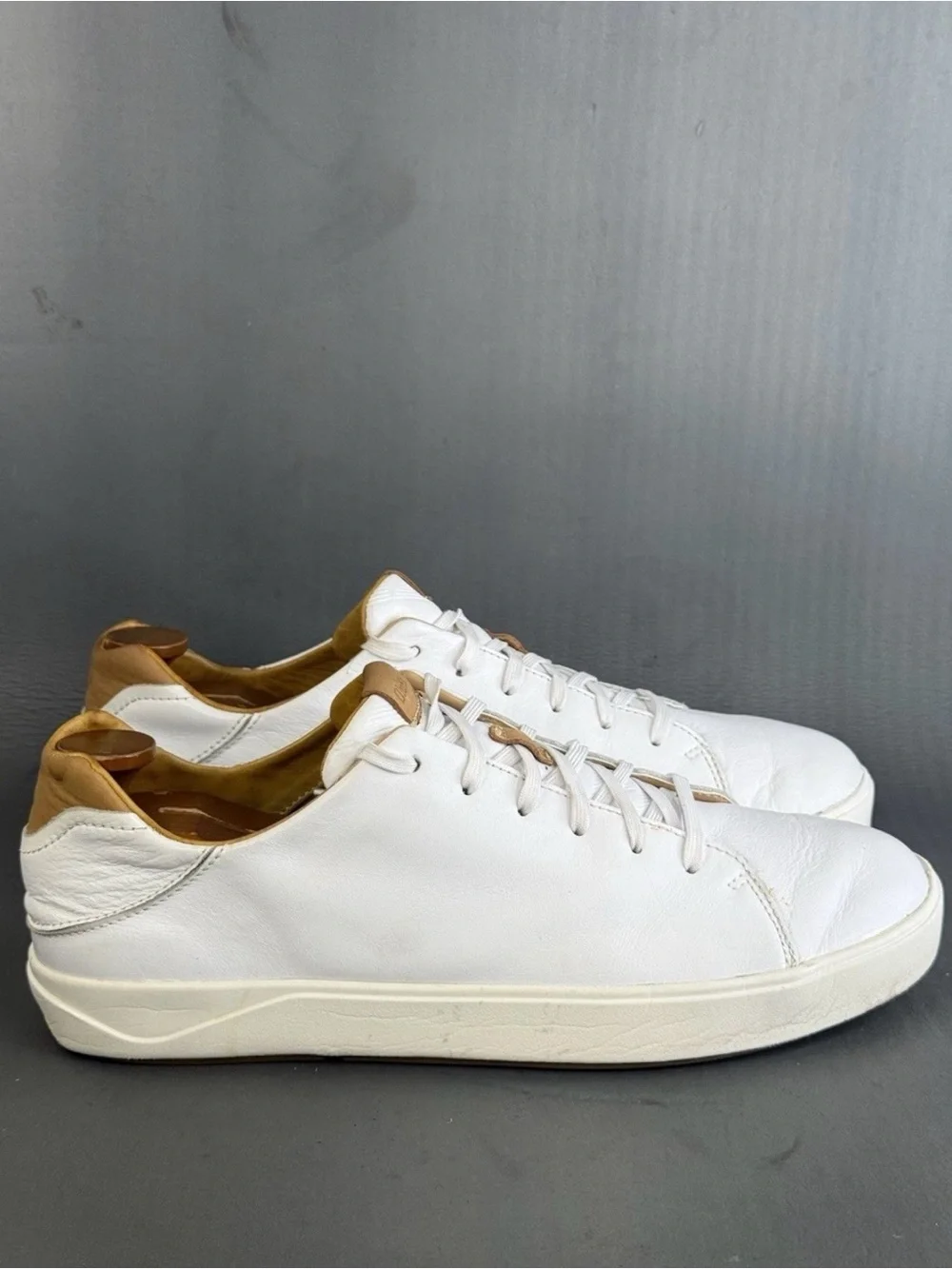 OluKai Lae'ahi Li 'Ili full grain leather sneaker shoes men’s size 12
